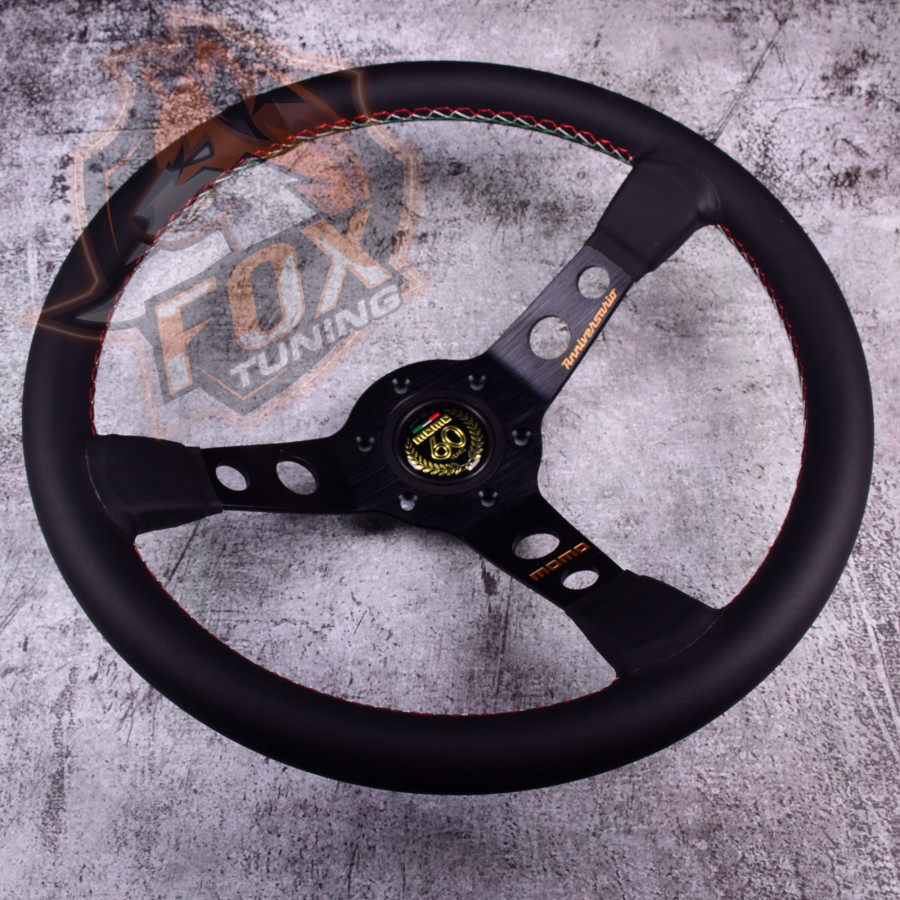 Спортивный руль Momo 60 Years с вылетом 75 mm (кожаный заменитель) Спортивный руль Momo 60 Years с вылетом 75 mm (кожаный заменитель)