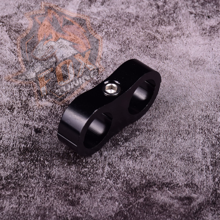 Подвійне кріплення армованого шлангу  An X