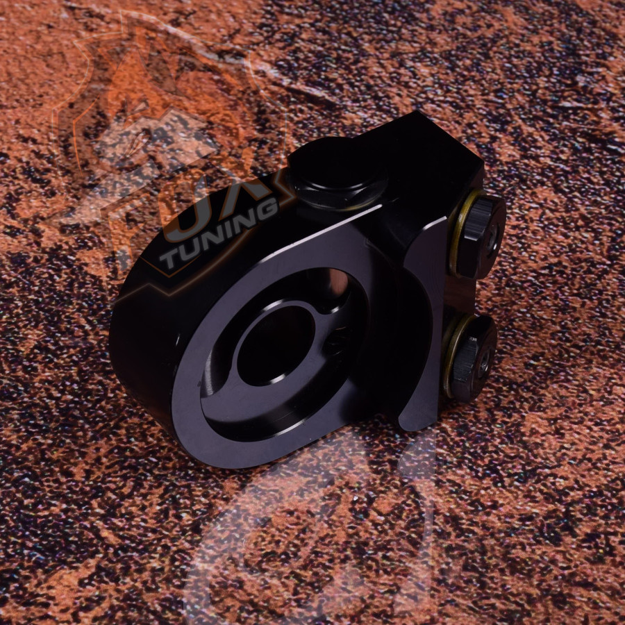 Маслопроставка/адаптер Battle Bee для датчиків температури та тиску масла під радіатор з термостатом (кутова) Маслопроставка/адаптер Battle Bee для датчиків температури та тиску масла під радіатор з термостатом (кутова)