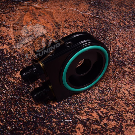 Маслопроставка/адаптер Battle Bee для датчиків температури та тиску масла під радіатор