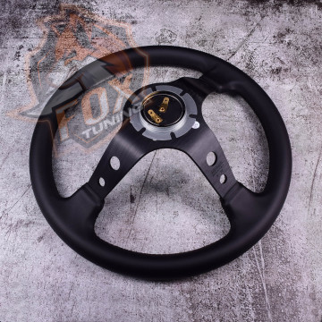 Спортивный руль Momo Black с вылетом 90mm (кожаный заменитель)