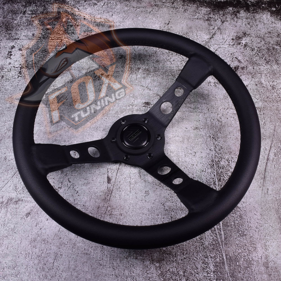 Спортивный руль Momo Black с вылетом 70 mm (кожаный заменитель)