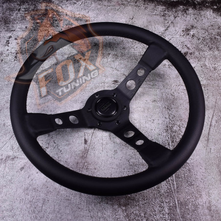 Спортивный руль Momo Black с вылетом 70 mm (кожаный заменитель)