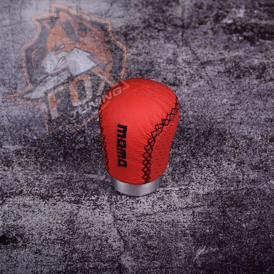 Універсальна ручка кпп Момо шкіра (червона)